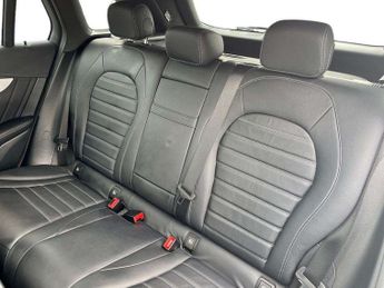 Mercedes-Benz GLC GLC 300 4Matic AMG Line 5dr 9G-Tronic