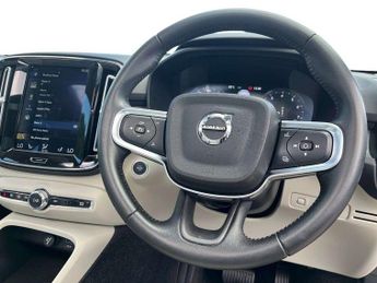 Volvo XC40 2.0 B4P Inscription Pro 5dr Auto