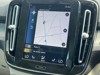 Volvo XC40 2.0 B4P Inscription Pro 5dr Auto