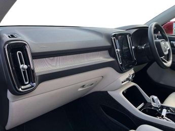 Volvo XC40 2.0 B4P Inscription Pro 5dr Auto