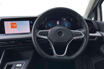 Volkswagen Golf 1.5 eTSI 150 Life 5dr DSG