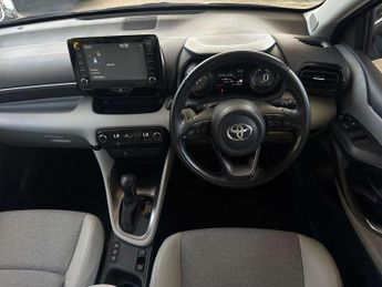 Toyota Yaris 1.5 Hybrid Excel 5dr CVT