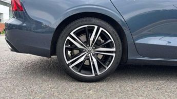 Volvo S60 2.0 T5 R DESIGN Edition 4dr Auto