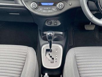 Toyota Yaris 1.5 Hybrid Icon Tech 5dr CVT