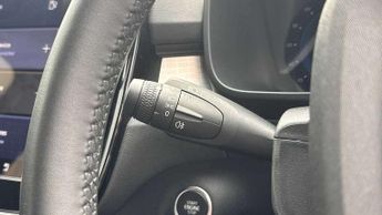 Volvo XC40 2.0 B3P Plus Dark 5dr Auto
