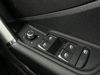 Audi Q2 30 TFSI Technik 5dr