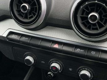 Audi Q2 30 TFSI Technik 5dr
