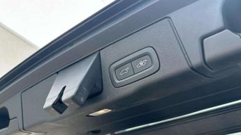 Volvo XC60 2.0 B5P R DESIGN 5dr Geartronic