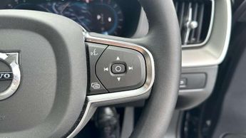 Volvo XC60 2.0 B5P Core 5dr AWD Geartronic
