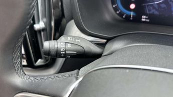 Volvo XC60 2.0 B5P Core 5dr AWD Geartronic