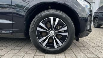 Volvo XC60 2.0 B5P Core 5dr AWD Geartronic