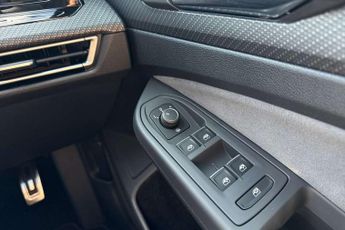 Volkswagen Golf 2.0 TDI 150 R-Line 5dr DSG