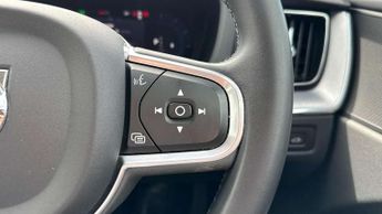 Volvo XC60 2.0 B4D Momentum 5dr AWD Geartronic
