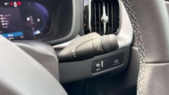 Volvo XC60 2.0 B4D Momentum 5dr AWD Geartronic