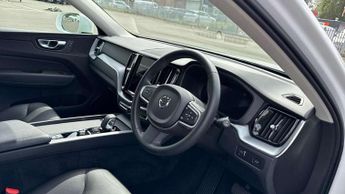 Volvo XC60 2.0 B4D Momentum 5dr AWD Geartronic
