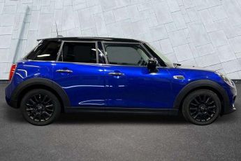 MINI Hatchback 5dr 1.5 Cooper Classic II 5dr
