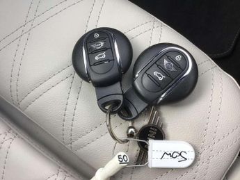 MINI Hatchback 5dr 1.5 Cooper Exclusive 5dr Auto [Comfort/Nav Pack]