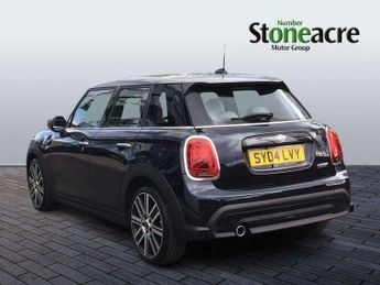 MINI Hatchback 5dr 1.5 Cooper Exclusive 5dr Auto [Comfort/Nav Pack]