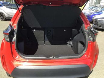Toyota Yaris Cross 1.5 Hybrid Design 5dr CVT