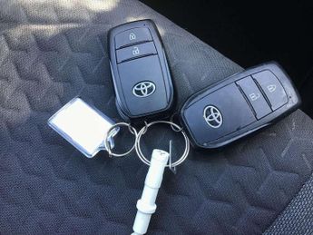 Toyota Yaris Cross 1.5 Hybrid Design 5dr CVT