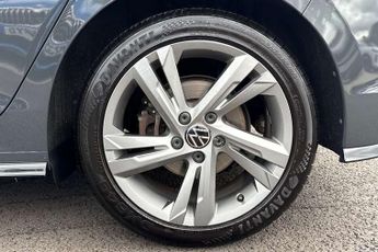 Volkswagen Golf 1.5 TSI 150 R-Line 5dr