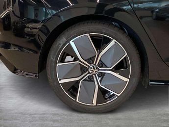 Volkswagen Golf 1.5 eTSI 150 R-Line 5dr DSG