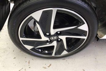 Hyundai i10 1.2 [79] Premium 5dr Auto [Nav]