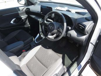 Toyota Yaris Cross 1.5 Hybrid Design 5dr CVT
