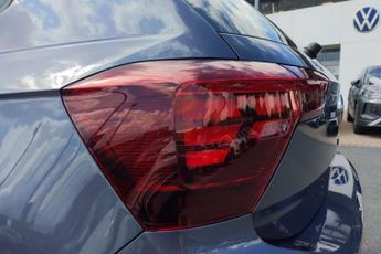 Volkswagen Polo 1.0 TSI Life 5dr DSG