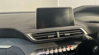 Peugeot 3008 1.2 PureTech Allure 5dr