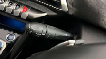 Peugeot 3008 1.2 PureTech Allure Premium 5dr EAT8