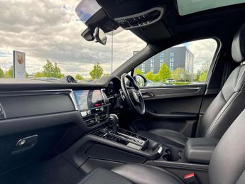 Porsche Macan T 5dr PDK