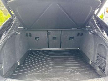 Porsche Macan T 5dr PDK