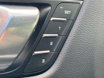 Porsche Macan T 5dr PDK