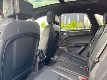 Porsche Macan T 5dr PDK