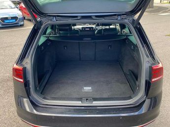 Volkswagen Passat Estate 1.5 TSI EVO R-Line 5dr