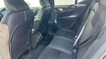 Volvo XC40 1.5 T3 [163] R DESIGN 5dr Geartronic