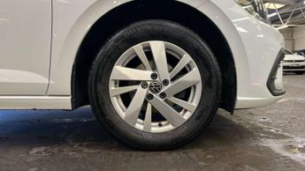 Volkswagen Polo 1.0 TSI Life 5dr