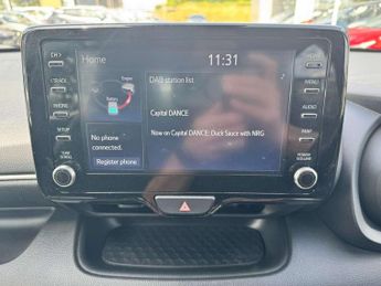 Toyota Yaris 1.5 Hybrid Design 5dr CVT
