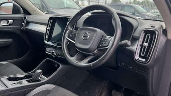Volvo XC40 1.5 T3 [163] Momentum 5dr Geartronic