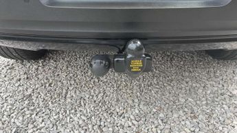 Volvo XC40 1.5 T3 [163] R DESIGN 5dr