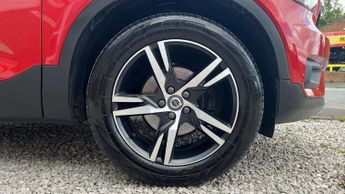 Volvo XC40 1.5 T3 [163] R DESIGN 5dr