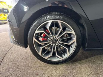 Ford Focus 1.0 EcoBoost Hybrid mHEV 155 ST-Line X 5dr Auto