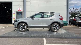 Volvo XC40 2.0 B3P Plus Dark 5dr Auto