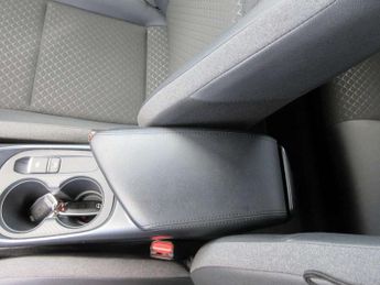 Nissan Juke 1.0 DiG-T N-Connecta 5dr DCT