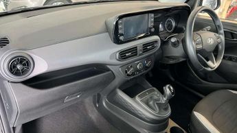 Hyundai i10 1.0 MPi SE Connect 5dr Auto