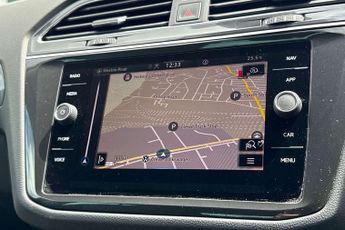 Volkswagen Tiguan 2.0 TDI Life 5dr DSG