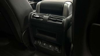 Land Rover Defender 2.0 P300 S 110 5dr Auto