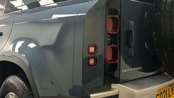 Land Rover Defender 2.0 P300 S 110 5dr Auto
