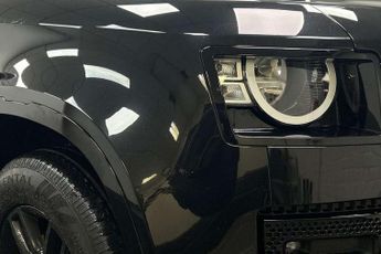 Land Rover Defender 3.0 D250 X-Dynamic S 90 3dr Auto